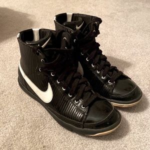 Nike hi top sneakers